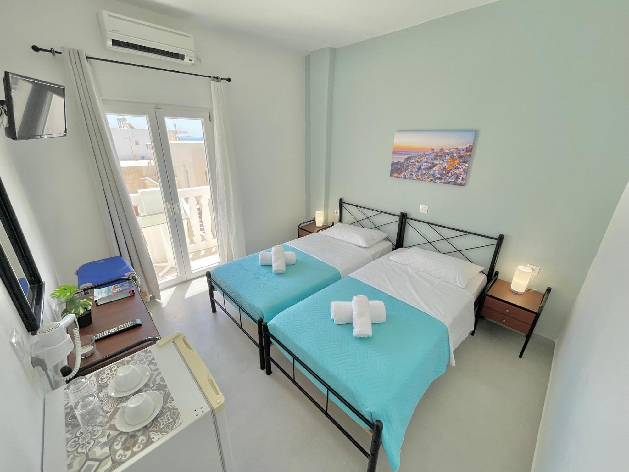 Sundreams Emporio (Santorini)